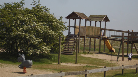 KInderpradies in der Nähe der Ferienwohnungen DSC03553