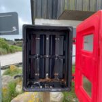 Zerstörter Rettungswesten-Halter